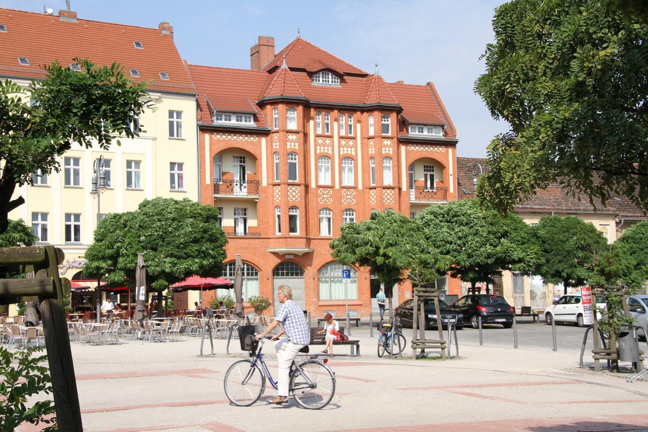 Hotel Am Molkenmarkt Brandenburg  Extérieur photo