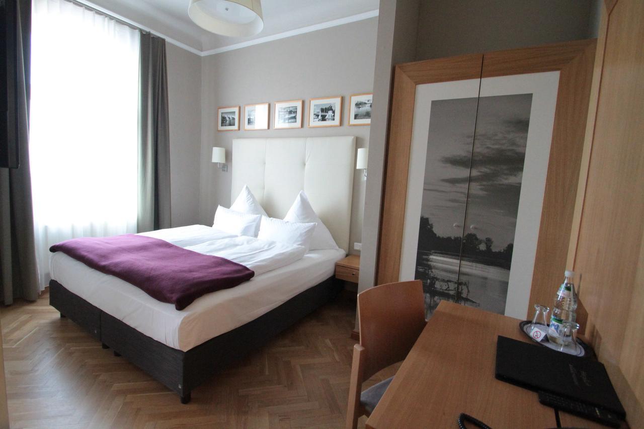 Hotel Am Molkenmarkt Brandenburg  Extérieur photo
